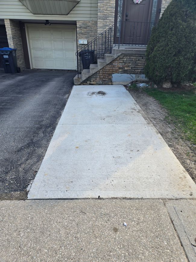 BASEMENT - 4 Lansing Sq, House attached with 2 bedrooms, 1 bathrooms and 1 parking in Brampton ON | Image 28