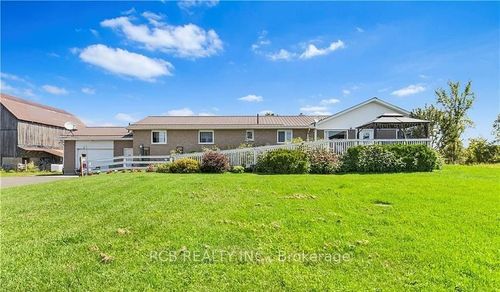 9504 Rd 38, Godfrey, ON, K0H1T0 | Card Image