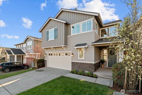 13015 135th Pl Ne, Kirkland, WA, 98034-8771 | Card Image