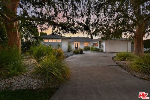 5071 Gaynor Ave, Encino, CA, 91436-1438 | Card Image