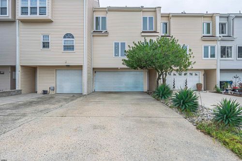 6 Marc Ln, Brigantine, NJ, 08203-3371 | Card Image