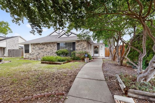 4625 Nervin St, The Colony, TX, 75056-3122 | Card Image