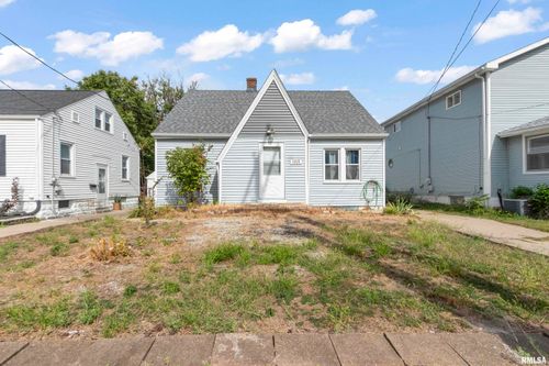 1015 E Moneta Ave, Peoria Heights, IL, 61616-6329 | Card Image