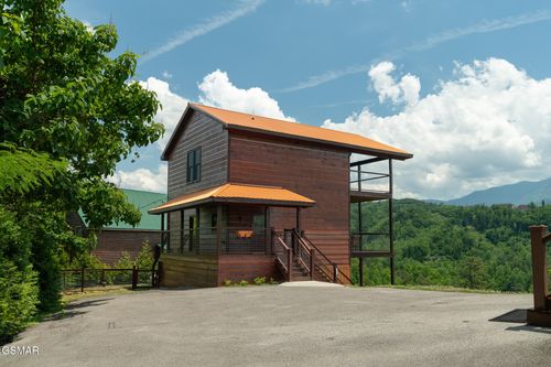 1252 Annes Rd, Gatlinburg, TN, 37738-4987 | Card Image