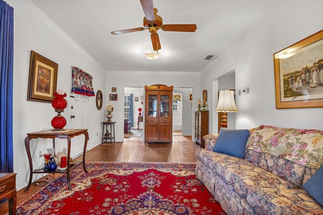 160 Morning Glory Dr, House other with 3 bedrooms, 2 bathrooms and null parking in Brookeland TX | Image 17