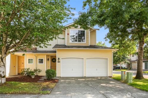 1049-3115 Se 11th Pl, Renton, WA, 98058-3896 | Card Image