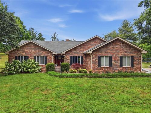 165 Fairway Dr, Greeneville, TN, 37743-5125 | Card Image