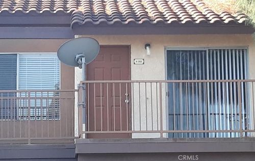 990 Margarita Dr, Corona, CA, 92879-5738 | Card Image