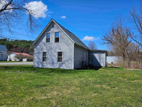 654 Us Route 5, North Hartland, VT, 05052-9709 | Card Image