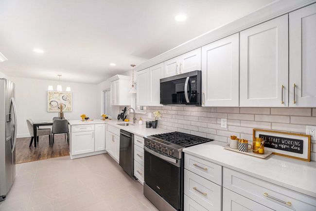 Remodeled Kitchen | Image 7