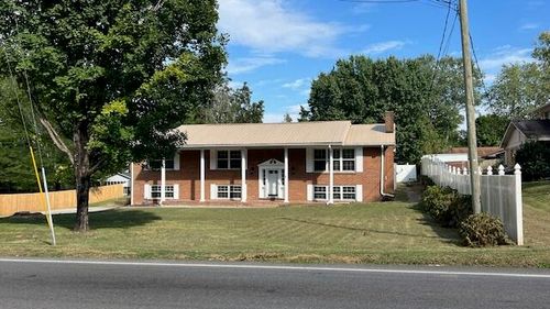 2106 Georgetown Rd Nw, Cleveland, TN, 37311-1212 | Card Image