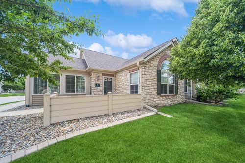 unit-172-3305 Se Glenstone Dr, Grimes, IA, 50111-5081 | Card Image