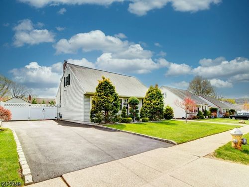 23 Clara Pl, Cedar Grove, NJ, 07009-2115 | Card Image