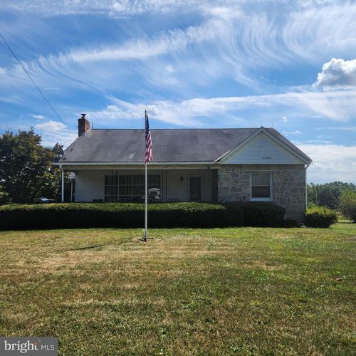 1030 E Canal Rd, DOVER, PA, 17315-2720 | Card Image