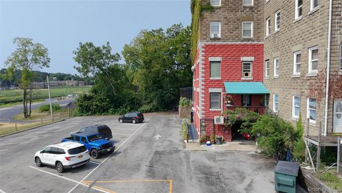 49 Main St, Chester, NY, 10918-1330 | Card Image