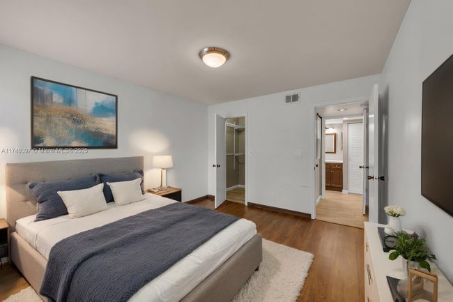 APT-1103 - 2736 University Dr, Condo with 1 bedrooms, 1 bathrooms and null parking in Davie FL | Image 22
