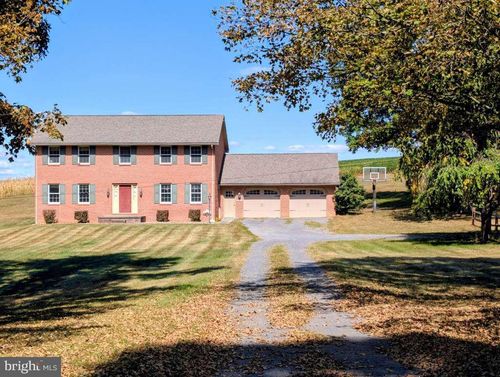 2203 Hinson Rd, New Paris, PA, 15554-7641 | Card Image