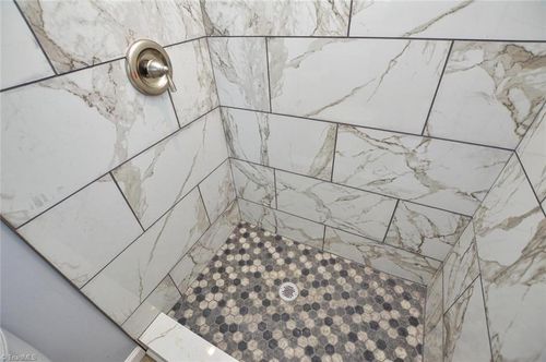 5385 Macy Grove Rd, Kernersville, NC, 27284-0205 | Card Image