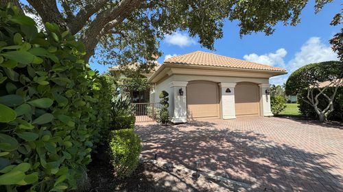 102 Se Rio Palermo, Port Saint Lucie, FL, 34984-6619 | Card Image