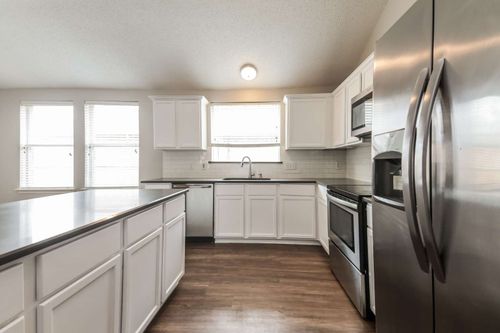 532 Chestnut Trl, Forney, TX, 75126-6879 | Card Image