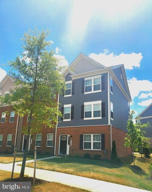 8760 Mimosa Ave, CLINTON, MD, 20735-9676 | Card Image