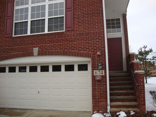 674 Cherry Orchard Rd, Canton, MI, 48188-5273 | Card Image