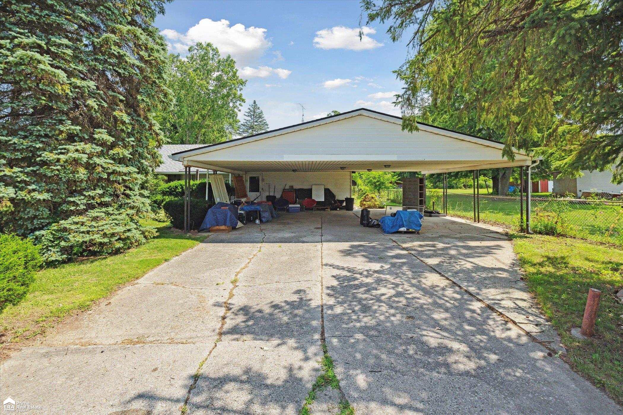Neff Rd, Mount Morris, MI 48458