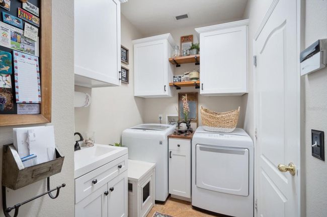 16442 Bridgewalk Dr, House other with 4 bedrooms, 2 bathrooms and null parking in LITHIA FL | Image 19
