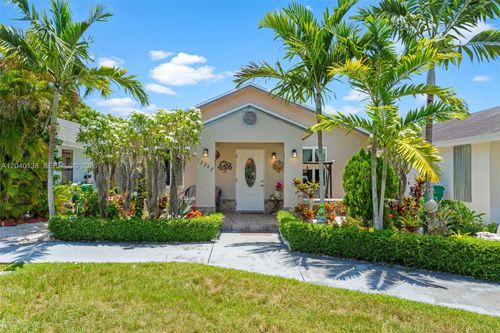 12243 Sw 201st Ter, Miami, FL, 33177-5269 | Card Image