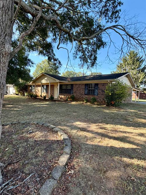 904 Gusmus Ave, Muscle Shoals, AL, 35661 | Card Image