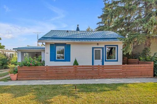 113 2nd Avenue E, Delia, AB, T0J0W0 | Card Image