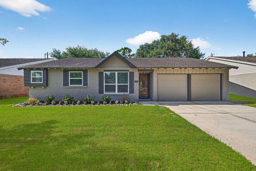 5727 Cartagena St, Houston, TX, 77035-2509 | Card Image