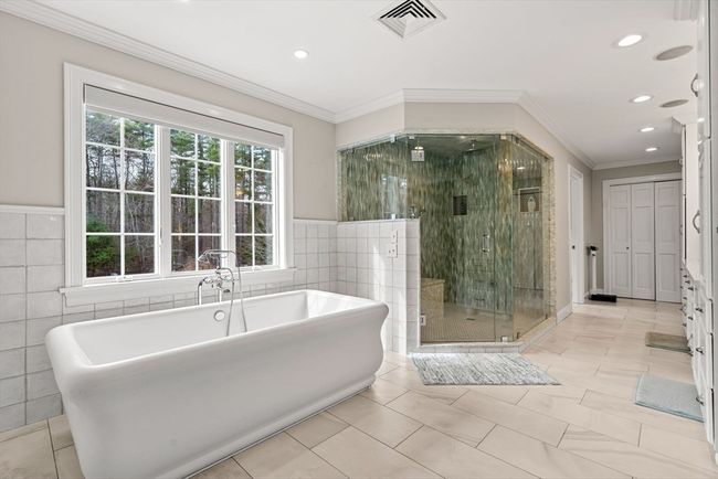 8 Palis Dr, House other with 4 bedrooms, 5 bathrooms and 8 parking in Salisbury MA | Image 23