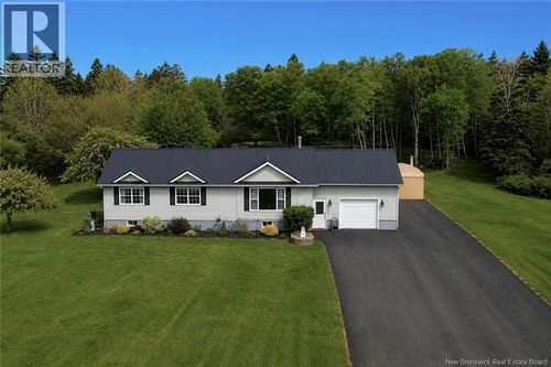 558 Rte 776, Grand Manan, NB, E5G2C9 | Card Image