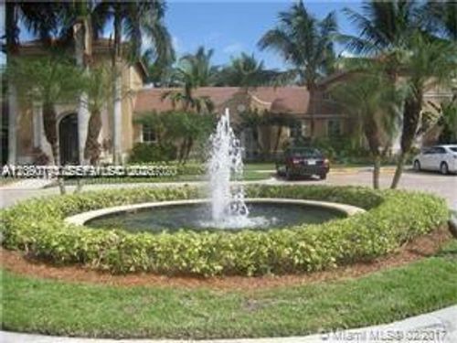 204-8020 N Nob Hill Rd, Tamarac, FL, 33321-7412 | Card Image
