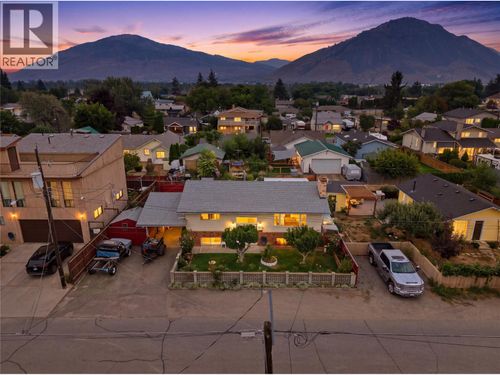 334 Mcgowan Avenue, Kamloops, BC, V2B2N7 | Card Image