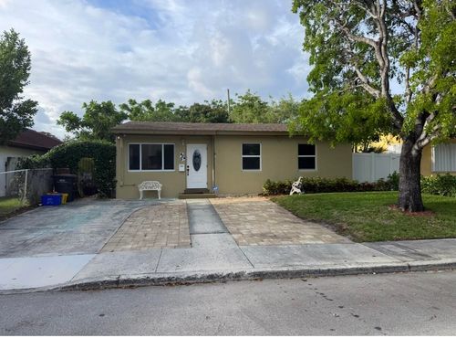 429 Summa St, West Palm Beach, FL, 33405-4839 | Card Image