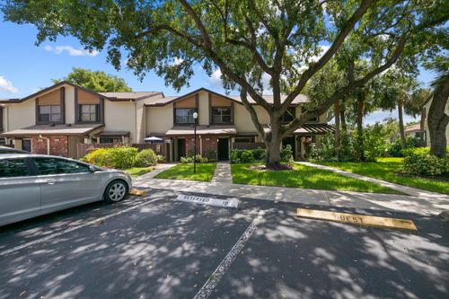 27217-4586 Carambola Cir S, Coconut Creek, FL, 33066-2911 | Card Image