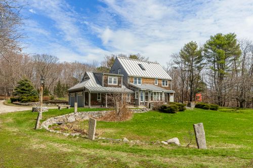 49 Desert Road, Freeport, ME, 04032 | Card Image