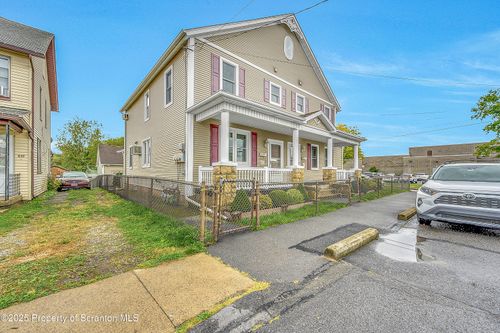 441 14th Ave, Scranton, PA, 18504-2237 | Card Image