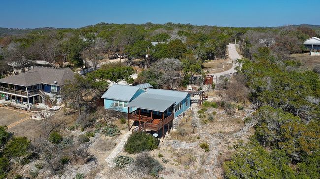 205 Cedar Cliff Loop, Home with 3 bedrooms, 2 bathrooms and 1 parking in Hunt TX | Image 5