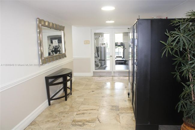 APT-1707 - 520 Se 5 Th Ave, Condo with 1 bedrooms, 1 bathrooms and null parking in Fort Lauderdale FL | Image 45