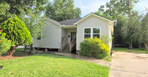 3327 Bryan Ave, Groves, TX, 77619-3521 | Card Image