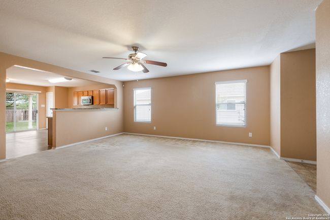 245 Blue Moon Gait, House other with 4 bedrooms, 3 bathrooms and null parking in Selma TX | Image 9