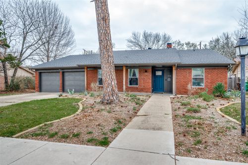 1318 E Windsor Dr, Denton, TX, 76209-1286 | Card Image