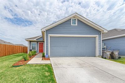 704 Dashwood Drive, House other with 3 bedrooms, 2 bathrooms and null parking in Princeton TX | Image 2