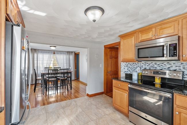 18 Glendale Ave, House other with 3 bedrooms, 2 bathrooms and 3 parking in Peabody MA | Image 16