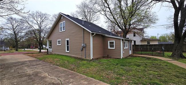 1324 S Main St, House other with 3 bedrooms, 1 bathrooms and null parking in Fort Scott KS | Image 43