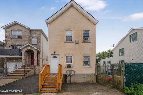 212 Port Avenue, Elizabeth, NJ, 07206 | Card Image