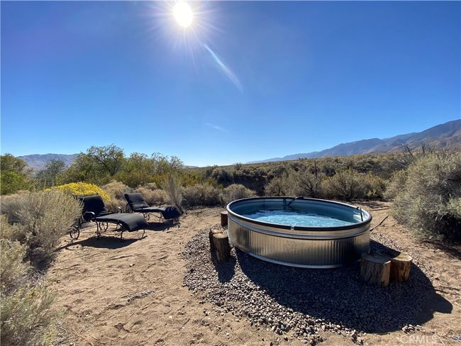 330 Sage Flats Dr, House other with 3 bedrooms, 2 bathrooms and 2 parking in Olancha CA | Image 57